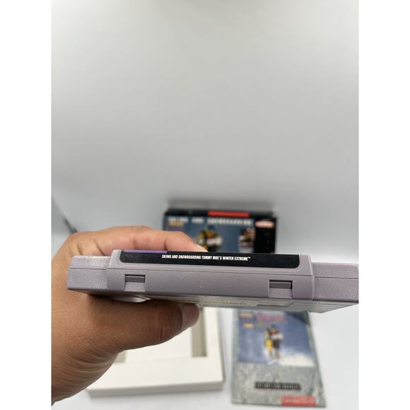 Tommy Moe's Winter Extreme: Skiing & Snowboarding Super Nintendo SNES Complete! - Picture 5 of 16